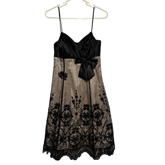 Cocktail Tulle Dress Betsy Adam 4 Black Sheer Overlay Romantic Prom HOCO Goth - Picture 1 of 8
